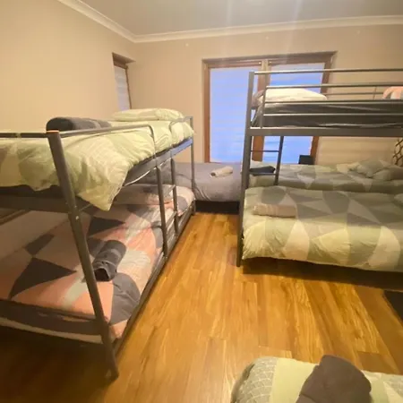 Airport Big With Bathroom Outside - Kitchen Only 7 Days Reservation *