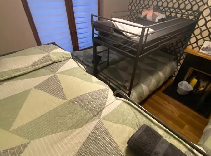 Airport Big With Bathroom Outside - Kitchen Only 7 Days Reservation Homestay Dublin