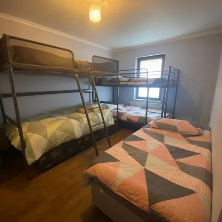 Airport Big With Bathroom Outside - Kitchen Only 7 Days Reservation * Dublino