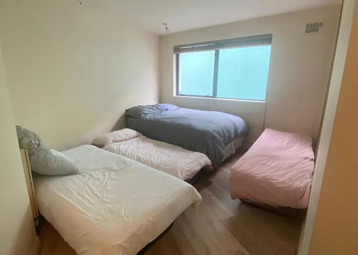 Airport Big With Bathroom Outside - Kitchen Only 7 Days Reservation * Dublino
