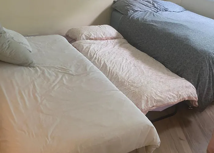 Airport Big With Bathroom Outside - Kitchen Only 7 Days Reservation