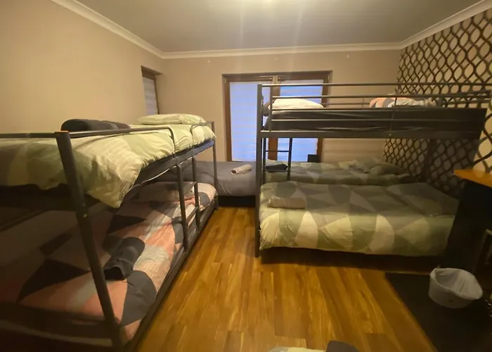 Airport Big With Bathroom Outside - Kitchen Only 7 Days Reservation Kwatera prywatna