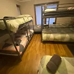 Ubytování v soukromí Airport Big With Bathroom Outside - Kitchen Only 7 Days Reservation *
