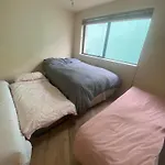 Ubytování v soukromí Airport Big With Bathroom Outside - Kitchen Only 7 Days Reservation *